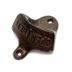 Popular Design Die Casting Zinc Alloy Debossed Logo Opener Bottle Here Bar Wall