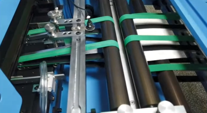 Position Punching Machine inline connectable with bookbinding lines stable cam punching cardboard applicable