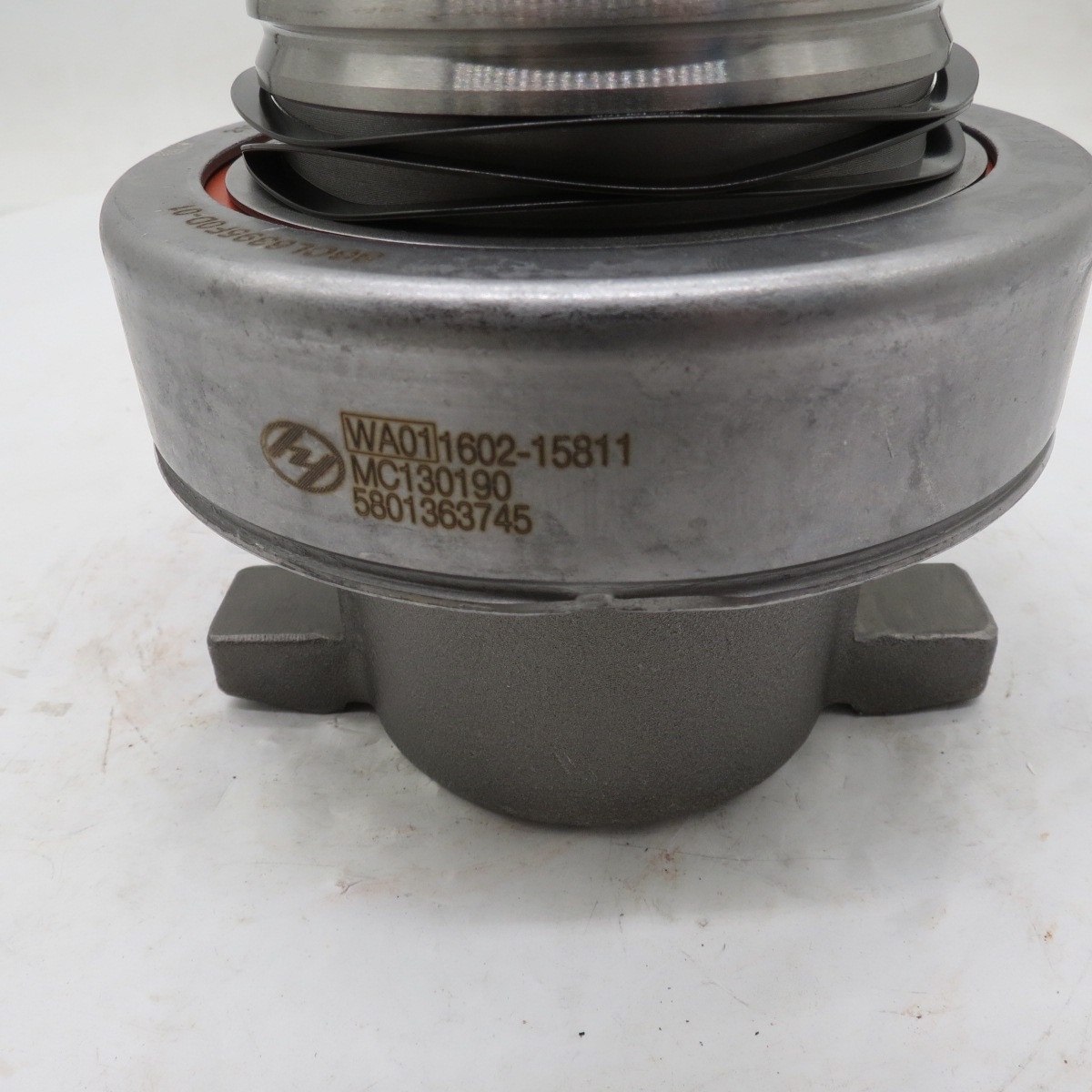 Clutch Bearing Gearbox Release Bearing CT5737F0 1602-15811 5801363745 86cl6395FO Clutch Release Bearing