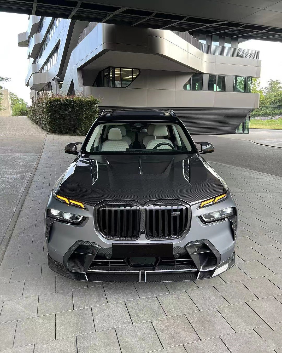 For BMW X7 Carbon Fiber Hood X7 Upgraded LD-style Carbon Fiber Hood Engine Cover Body Kit