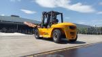 Duplex Mast 10 Ton Diesel Engine Forklift With Glass Lifting Skewer