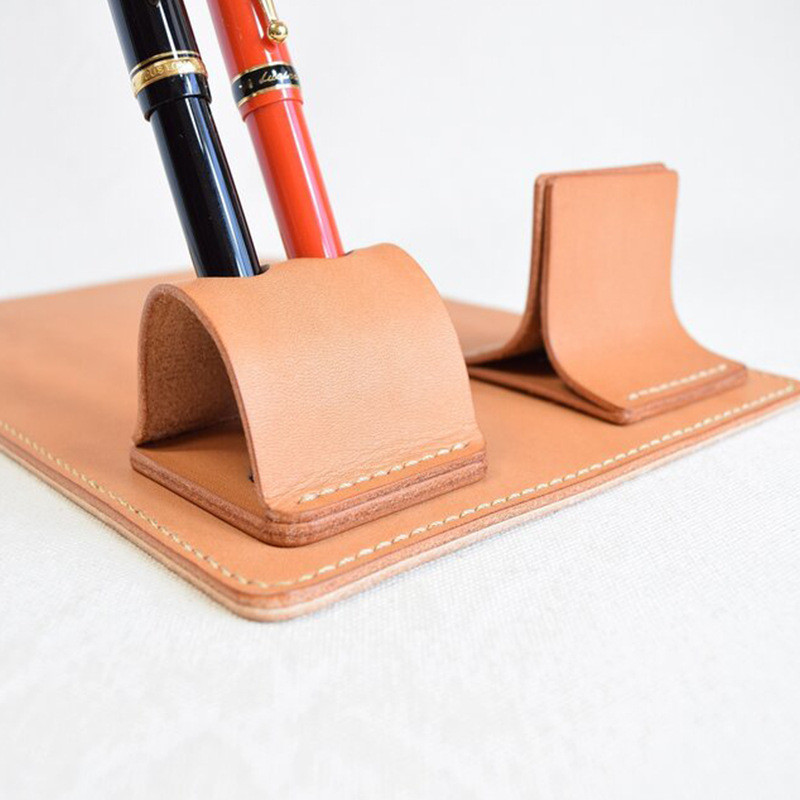Ergonomic Design Leather Pen Holder Nonslip Foldable Recycled With LED Lights