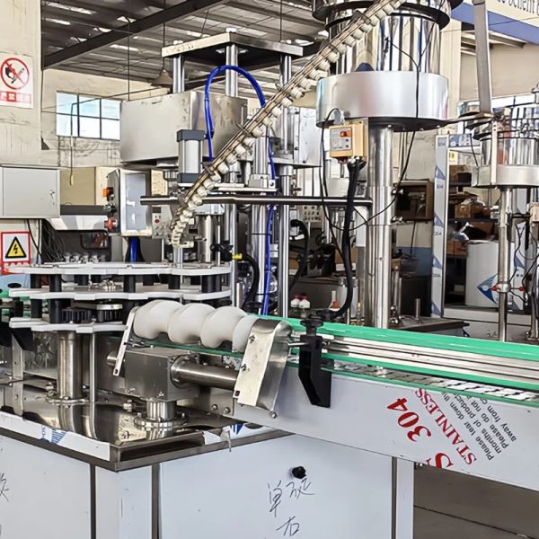1KW Automatic Corking Machine 220V / 380V Automatic Bottle Capping Machine For Spirits