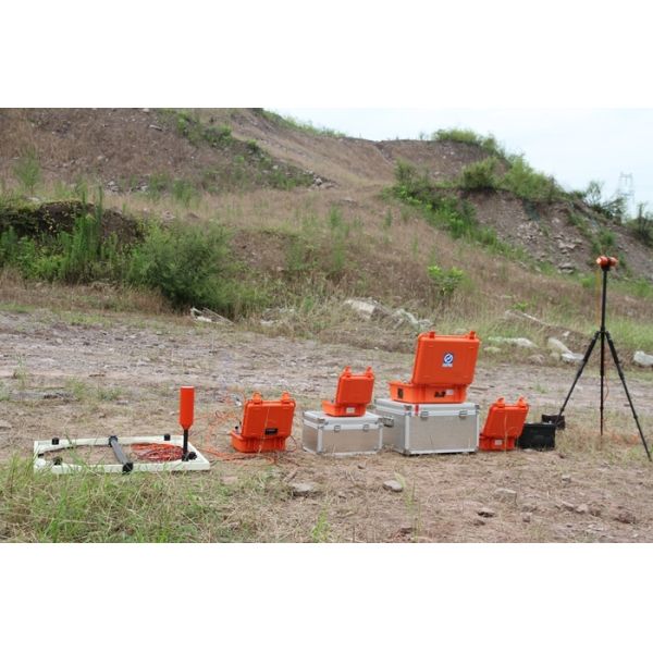 WTEM-3Q Model Transient Electromagnetic Instrument for Geological Survey and Environmental Monitoring with GPS Synchronization